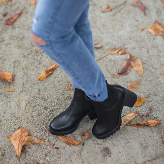 Black Friday - modne botki za małe pieniądze