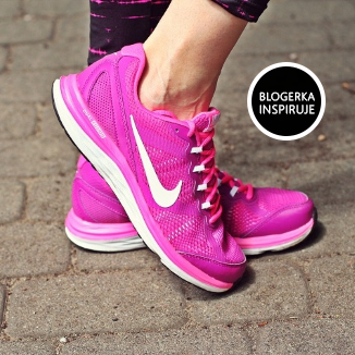 Sportowy look: bluzy, spodnie, buty