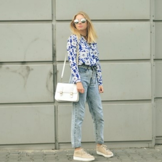 Bluzki damskie na przełom sezonów