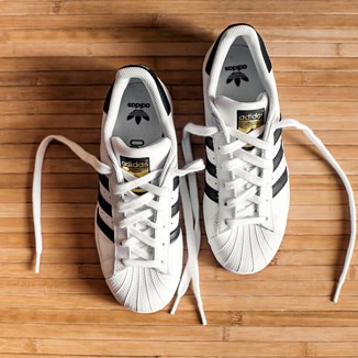 Buty adidas są popularne wśród sportowców i jako buty na co dzień. Nie bez powodu!