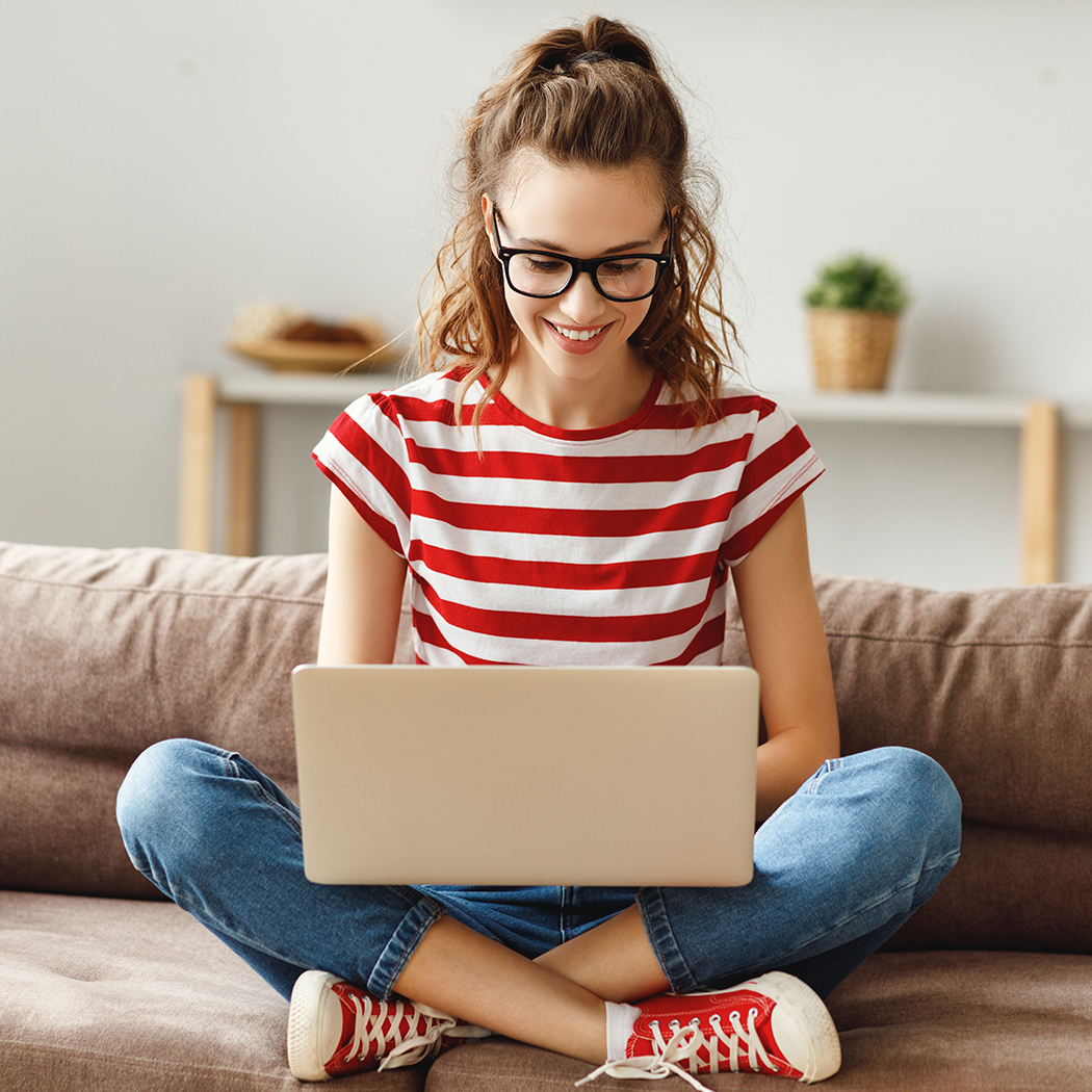 Co warto obejrzeć na Netflix? TOP 10 filmów i seriali [marzec 2022]. Musisz je zobaczyć!