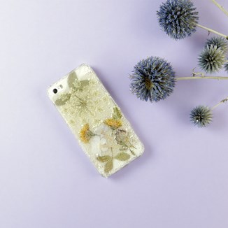 Etui na telefon z suszonych kwiatów. DIY - zdjęcie produktu