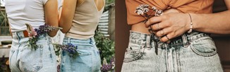 Gdzie kupić mom jeans? Zdradzamy, w jakich sklepach znajdziesz idealne spodnie o tym kroju