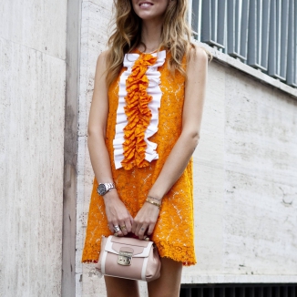 Jak nosić koronkowe ubrania latem?