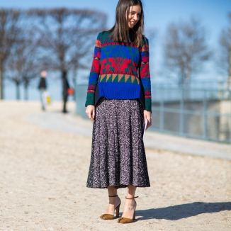 Jak nosić spódnicę midi?