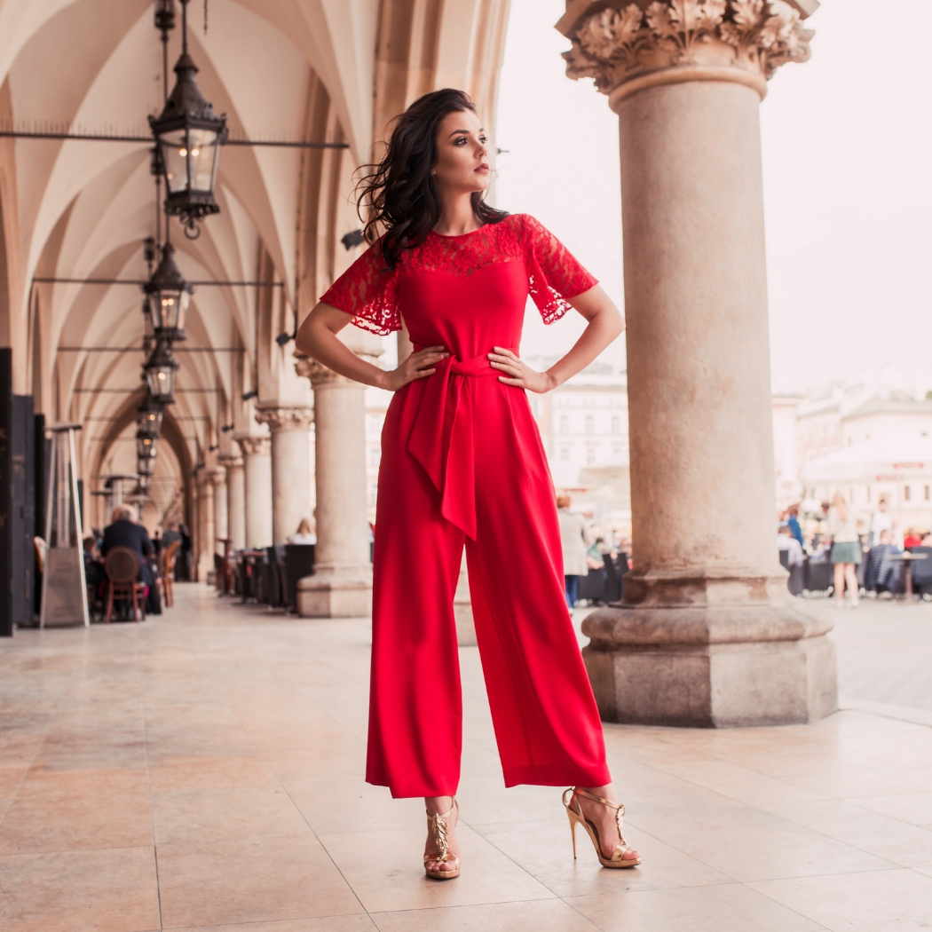 Kombinezon damski - must have na każdy sezon!