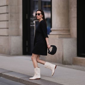 Kowbojki do sukienki na lato – jak nosić? Podajemy wskazówki i propozycje stylizacji