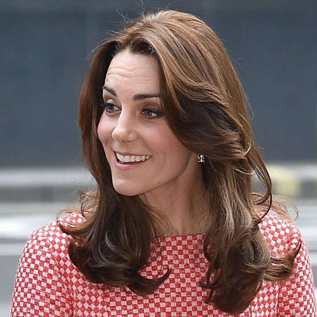 Tak księżna Kate prezentuje się w trzeciej ciąży!