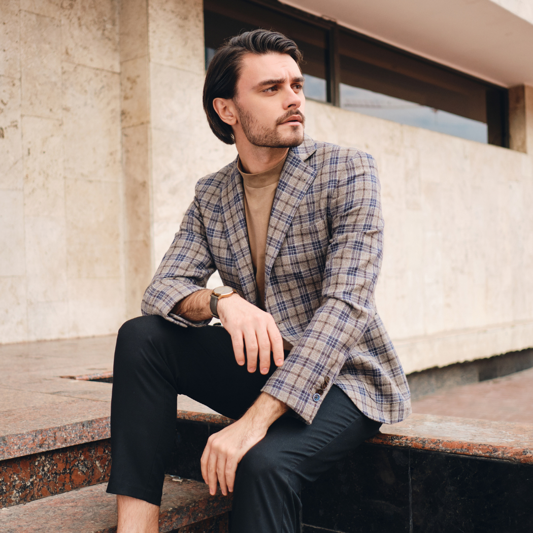 Marynarka w kratkę – stylizacje męskie, które zrobią furorę w każdej sytuacji [WSKAZÓWKI STYLISTÓW]