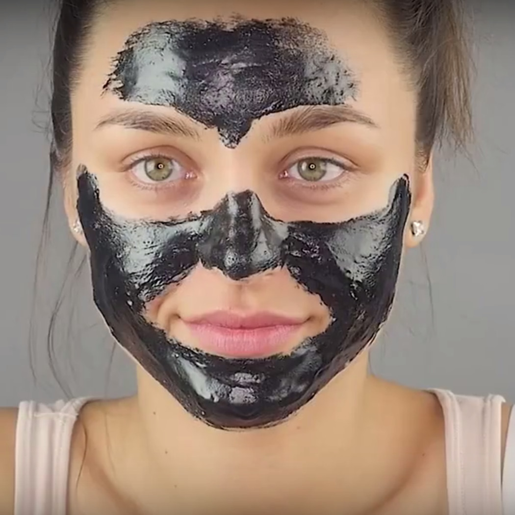 Maseczka z węgla DIY