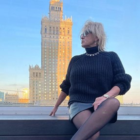 Masz więcej niż 60 lat? Zapomnij o dekoltach. I to nie z powodu wieku