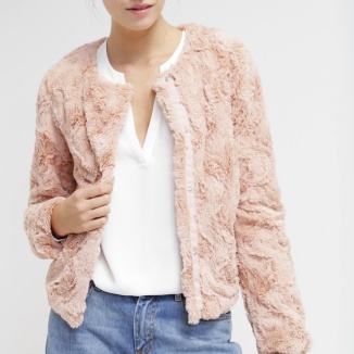 Modna klasyka: biel i beż