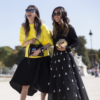 Modne okulary przeciwsłoneczne z wyprzedaży