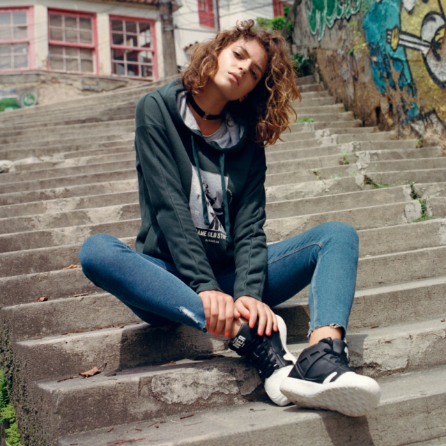 Must have sezonu - sportowy detal