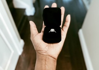 Najpiękniejsze pierścionki zaręczynowe 2024 – sprawdź, jakie pierścionki znalazły się w rankingu