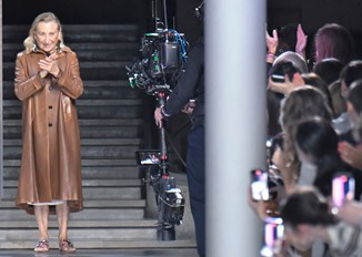 Najważniejsze pokazy mody wiosna-lato 2024: od Chanel po Louis Vuitton. Te kolekcje wyznaczą trendy w tym sezonie 