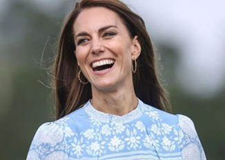 Niebieska sukienka Kate Middleton od wczoraj jest hitem. Szukają jej w sklepach wszyscy 