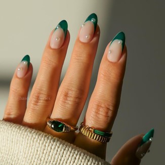 Paznokcie na sylwestra 2023 – TOP 6 pomysłów na modny manicure sylwestrowy 