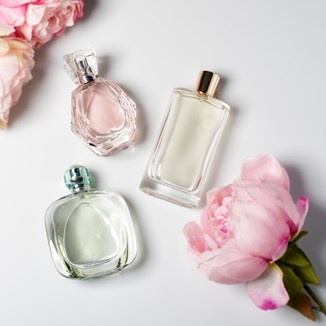 Perfumy damskie – nowości 2022. Poznaj TOP 8 nowych zapachów do wypróbowania w tym roku! - zdjęcie produktu