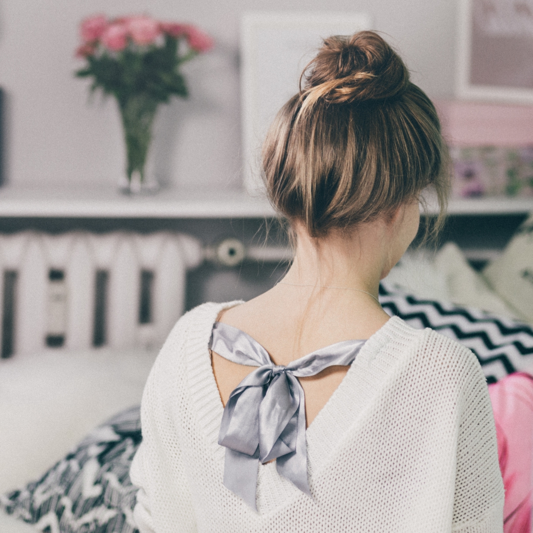 Proste i efektowe fryzury na lato - tutorial