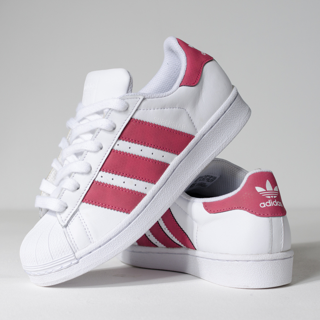 Rozmiarówka adidas – jak dobrać rozmiar butów damskich, męskich i dziecięcych? [Tabela i przewodnik]