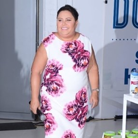 Stylizacja plus size na święta – spodnie Wellman pokochają wszystkie panie o pełnych kształtach