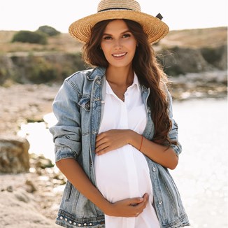 Stylizacje ciążowe na lato - odkryj modne zestawy dla przyszłych mam!  - zdjęcie produktu