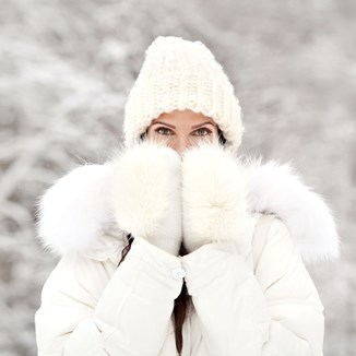Stylowa, ciepła i wygodna. To nie sen – idealna kurtka na zimę istnieje. Teraz jest na promocji w Renee  