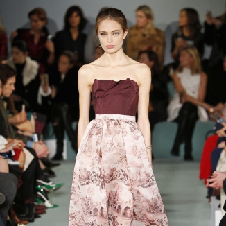 Sukienki na jesień - musisz je mieć!