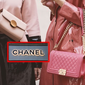 Sukienki w stylu Chanel to hit. Modele idealne dla 50-latek znalazłyśmy na wyprzedażach 