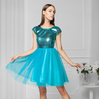 Tiulowe sukienki na studniówkę