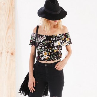 Crop topy i bluzki