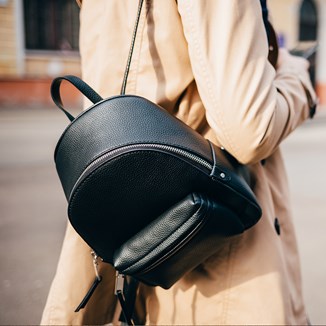 [TOP stylizacje z Instagrama]: Plecaki damskie jako alternatywa dla torebki. Ten trend to hit!