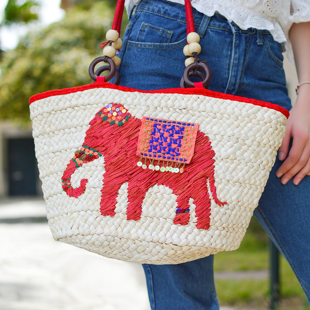 Najmodniejsze torebki i plecaki na lato - sprawdź!