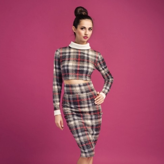 Ubrania w kratę: jak i z czym je nosić?