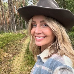 Woźniak-Starak w koszmarnie drogiej sukience od Jemioła. Wybrałam podobne modele do 100 zł