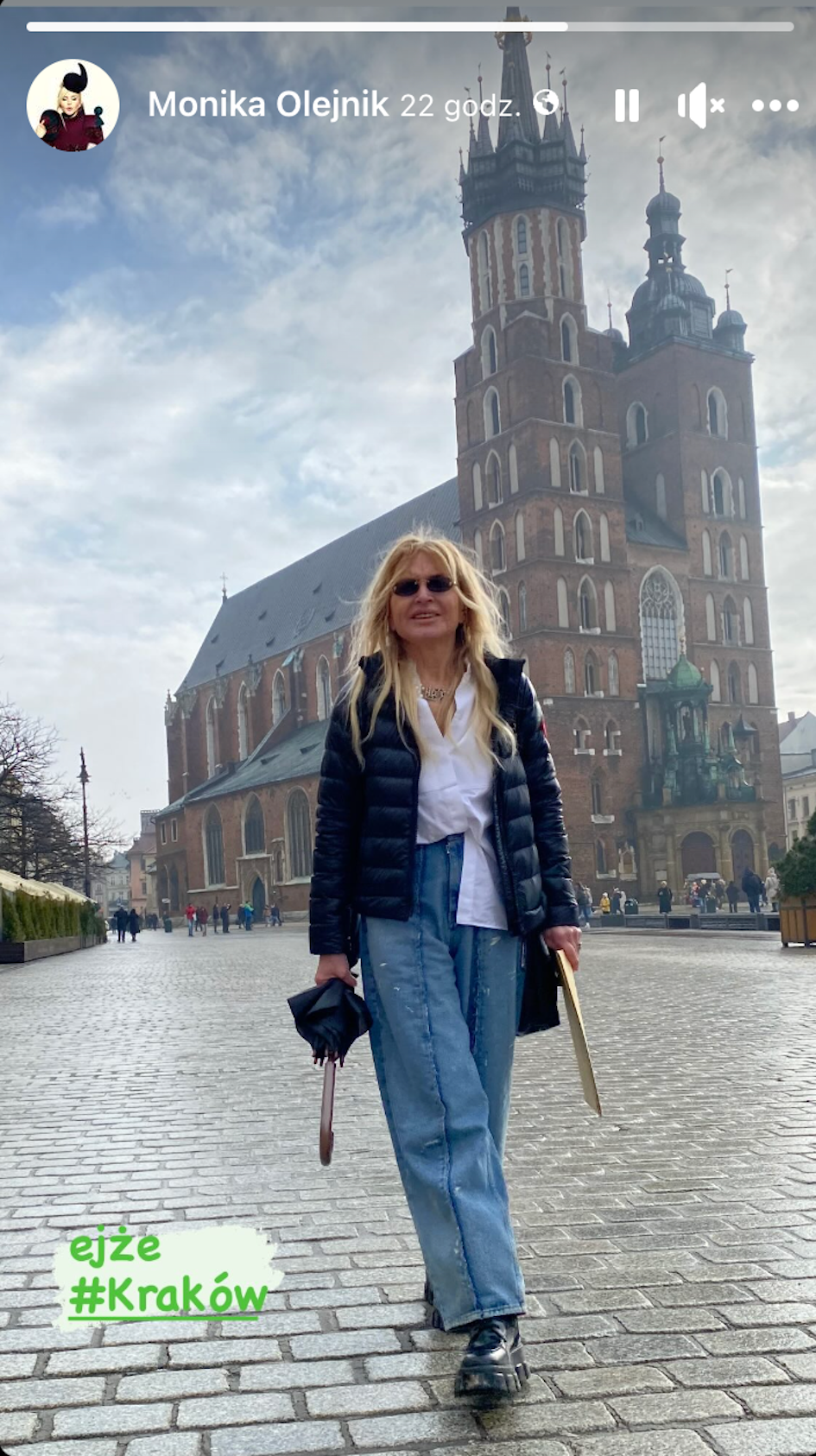 Olejnik w modnych jeansach