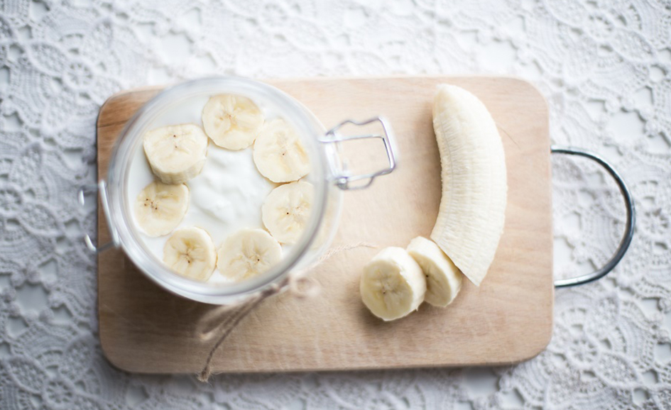 Maseczka bananowa do włosów z naturalnych składników.