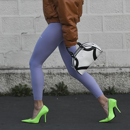 Stylizacja athleisure z legginsami