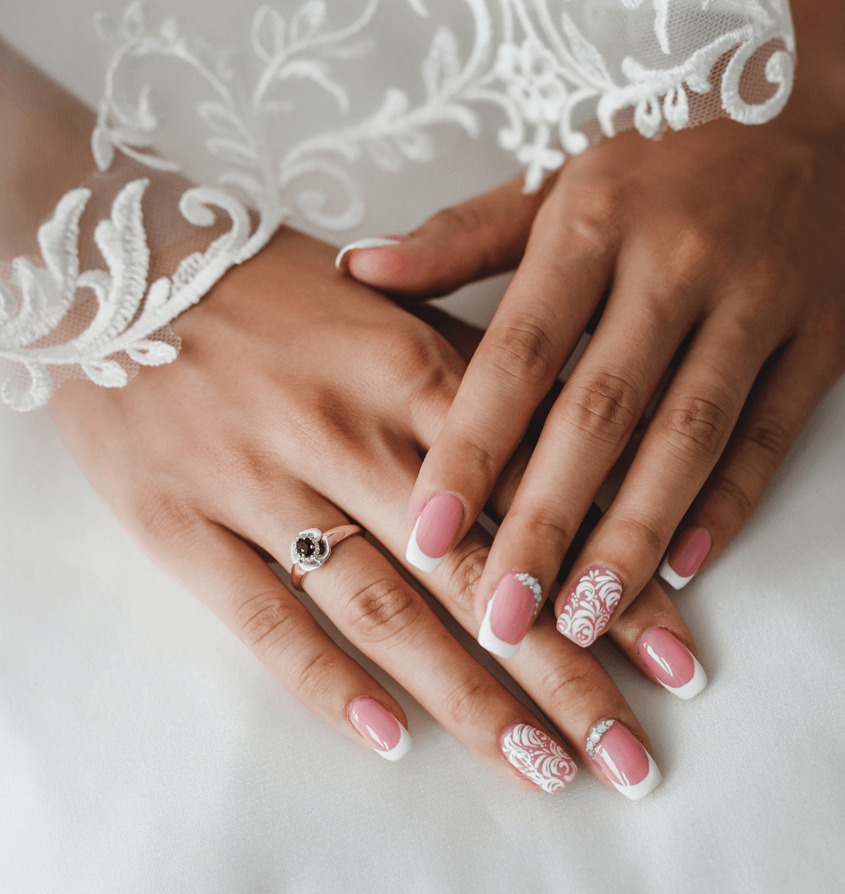 Ślubny french manicure - klasyka, która zawsze się sprawdzi