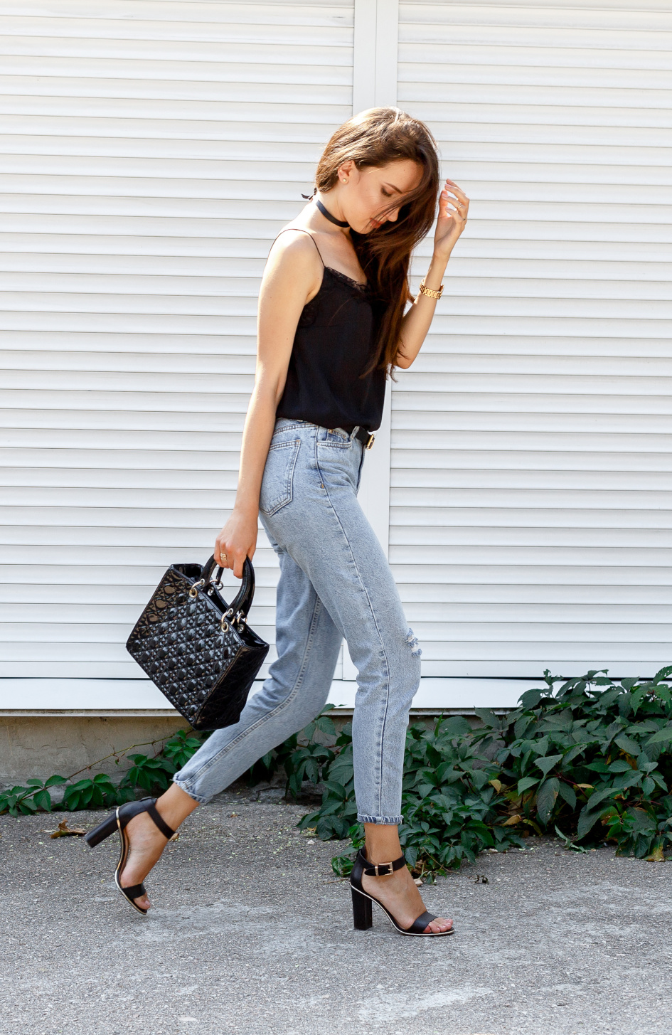 Jeansy damskie dla minimalistek