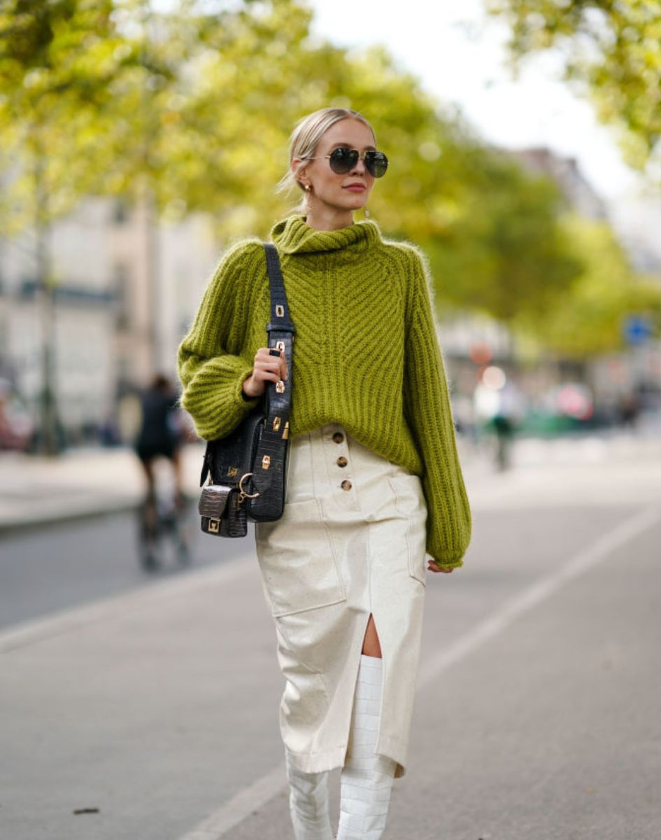 Modny damski sweter